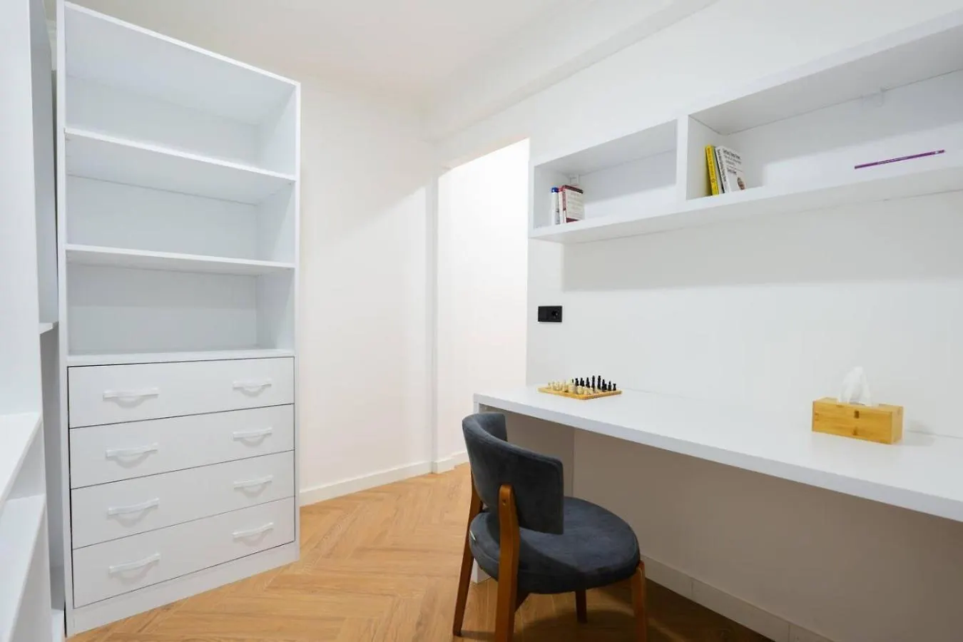 Chic And Modern 4 Bedroom Home In Central Tbilisi Dom wakacyjny