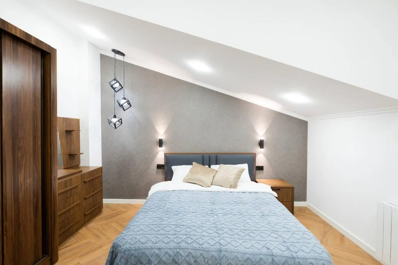 Chic And Modern 4 Bedroom Home In Central Tbilisi Gruzja