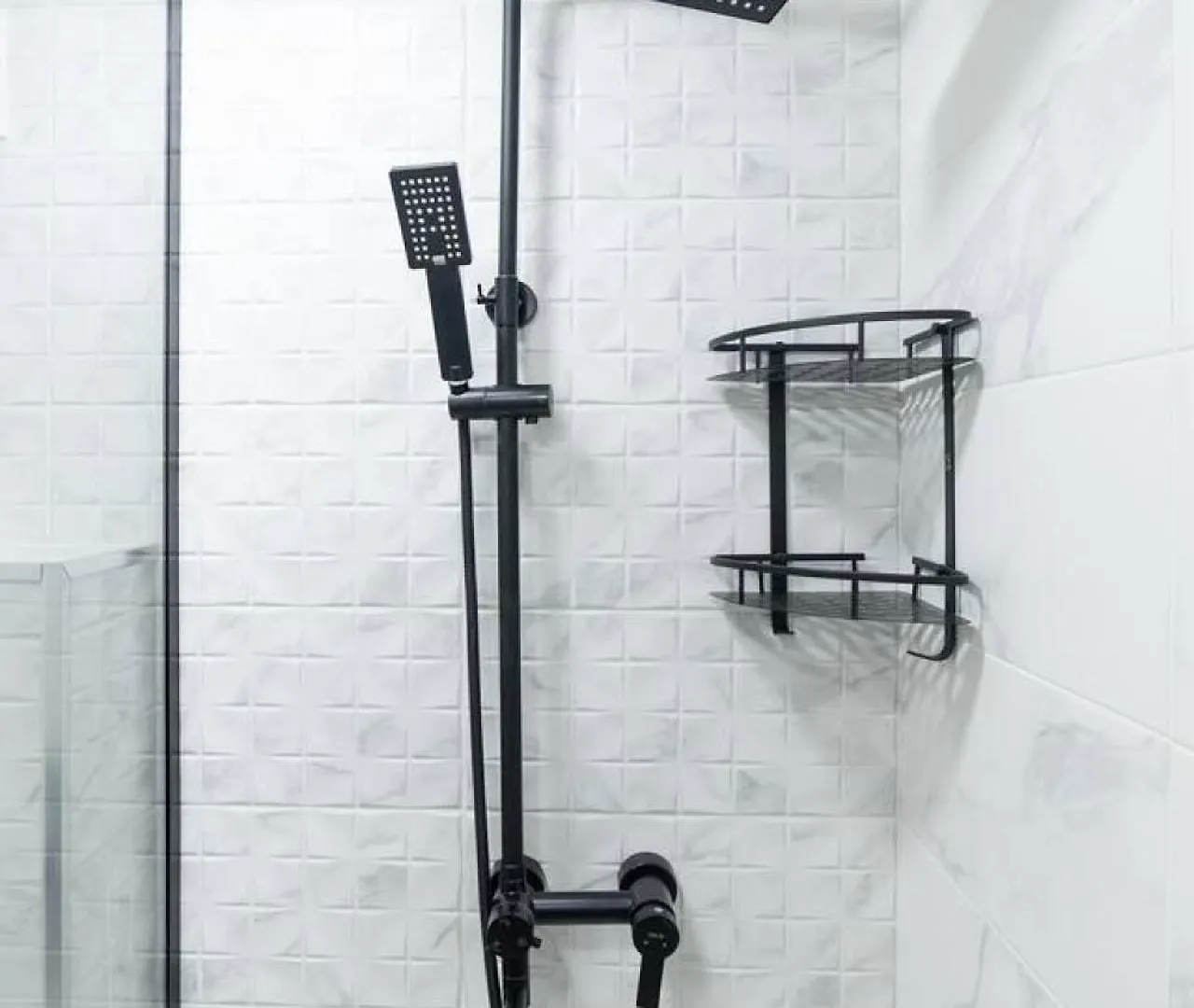 Dom wakacyjny Chic And Modern 4 Bedroom Home In Central Tbilisi